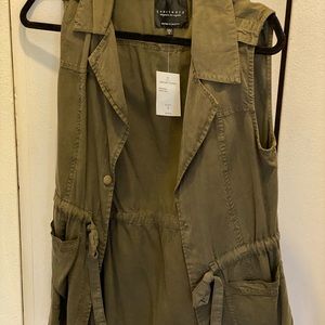 Sanctuary army green vest.